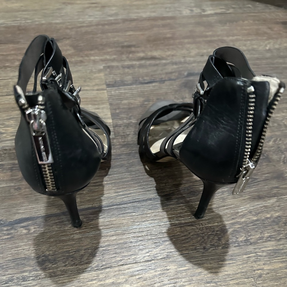 Size 8 Michal kors heels